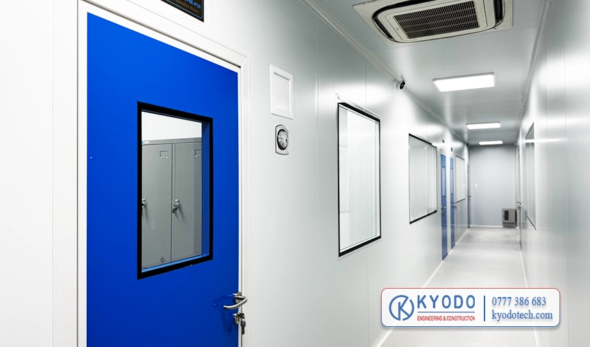 Thi công hạng mục hệ panel trong xây dựng phòng sạch